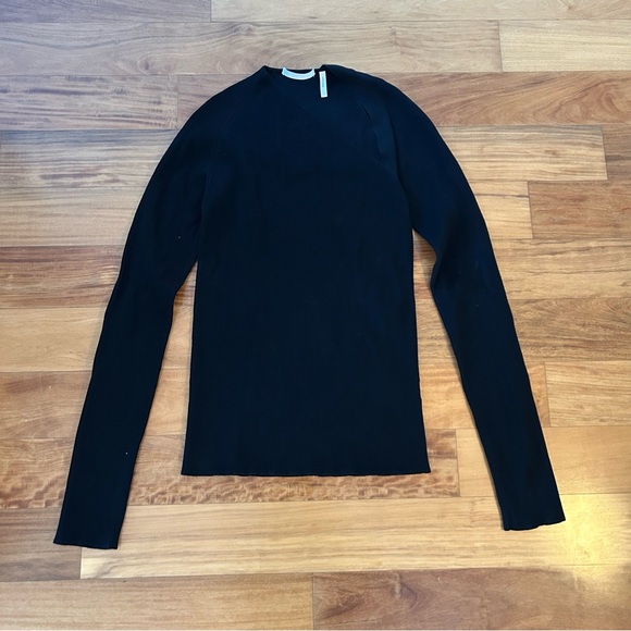 Helmut Lang asymmetrical top size small black - Picture 1 of 5